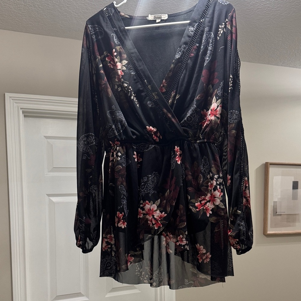 Brandy Melville Black Floral Blouse
